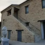 La Tana Dei Leoni Nocleg ze śniadaniem Monsampolo Del Tronto