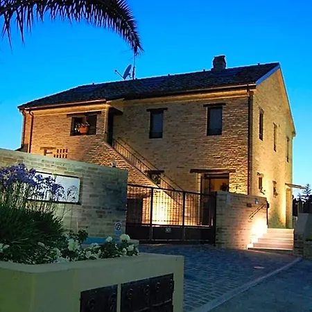 Bed & Breakfast La Tana Dei Leoni 4*