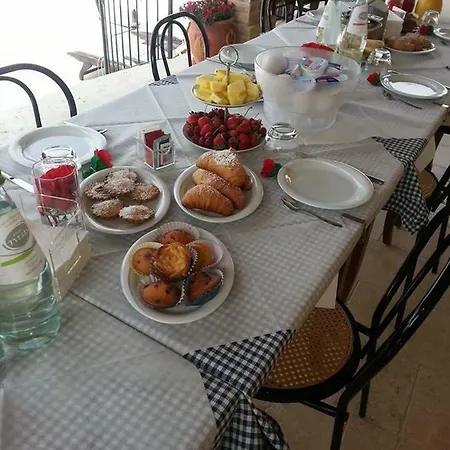 Bed & Breakfast La Tana Dei Leoni *